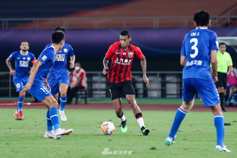 洛佩斯王鹏1对1