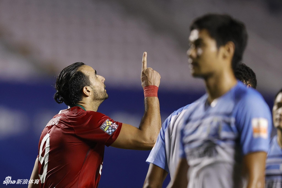 多拉多点球破门