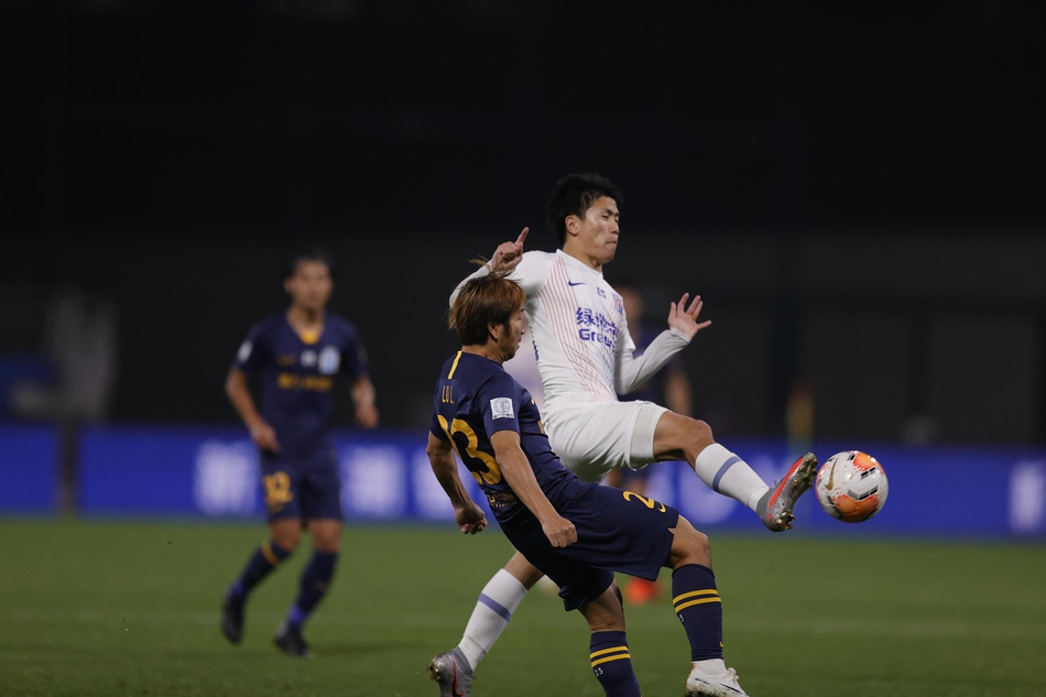 新浪直击广州富力0-2上海申花