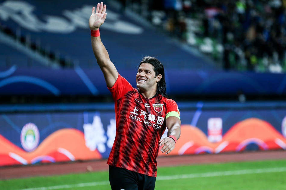 上港全队庆祝晋级前四名