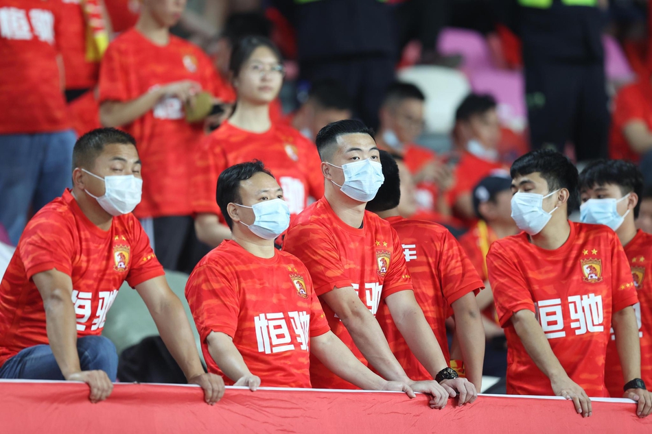 新浪直击广州队2-2广州城