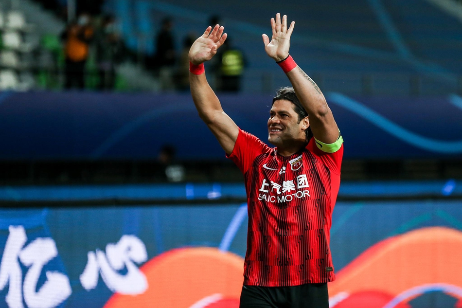 上港全队庆祝晋级前四名