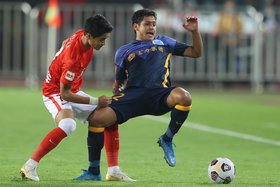 新浪直击广州队2-2广州城