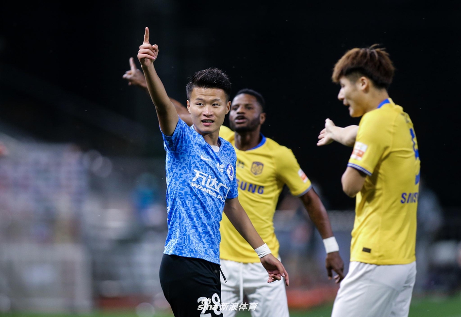 [中超]大连人1-1江苏苏宁