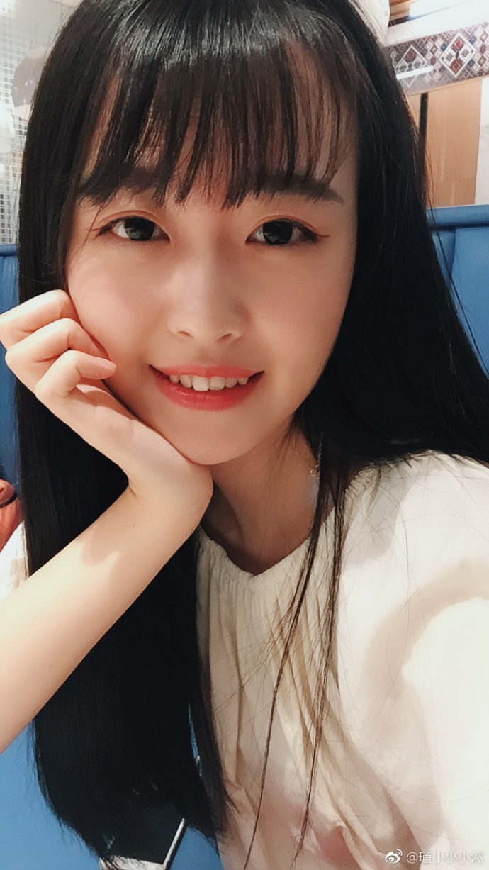 阳光少女助阵足金联赛