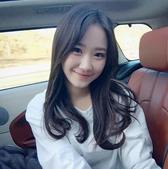 韩国美女足球主播闺蜜现身