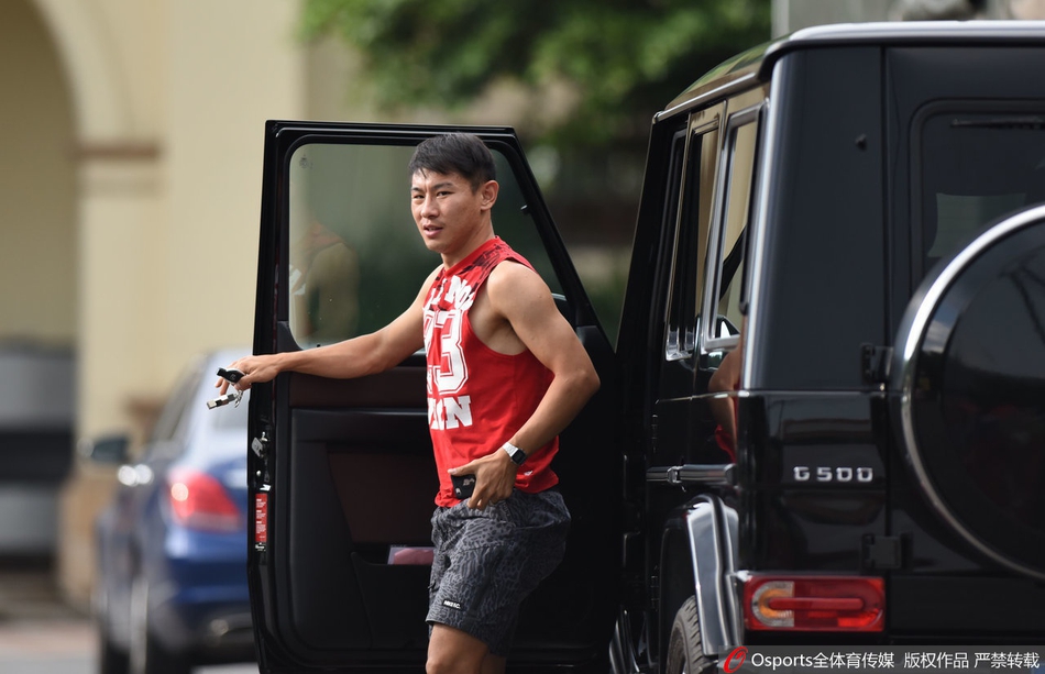 于汉超与他的豪车