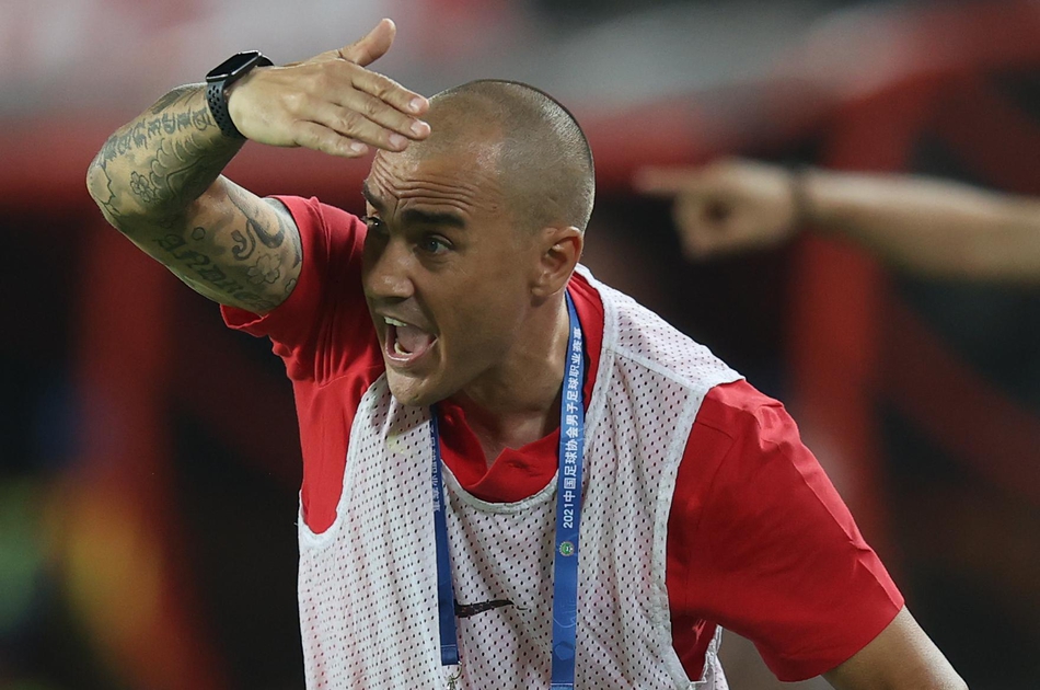 新浪直击广州队2-2广州城