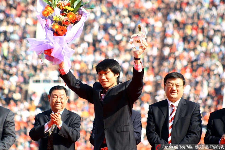 2006年 同年勇夺中超最佳球员 中国足球先生