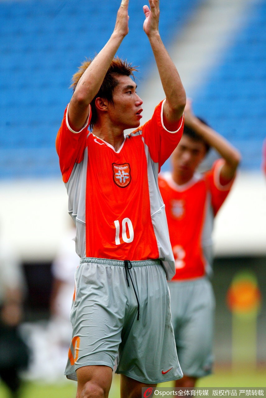 2004年 生涯首冠 中超元年冠军