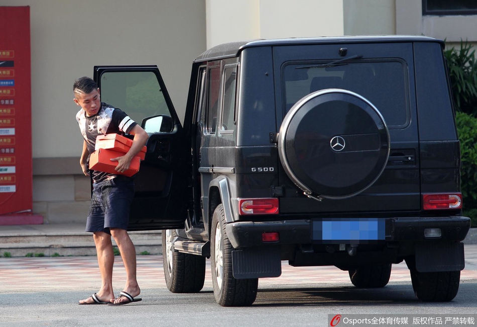 于汉超与他的豪车