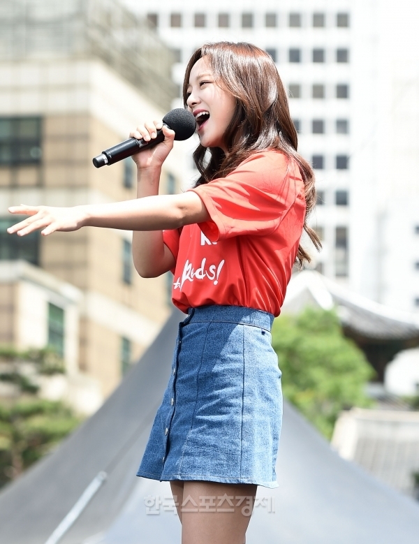 韩国甜美小姐姐助阵世界杯