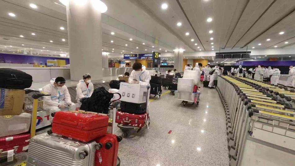 终于回来了!上港结束亚冠抵达上海 将进行两周隔离