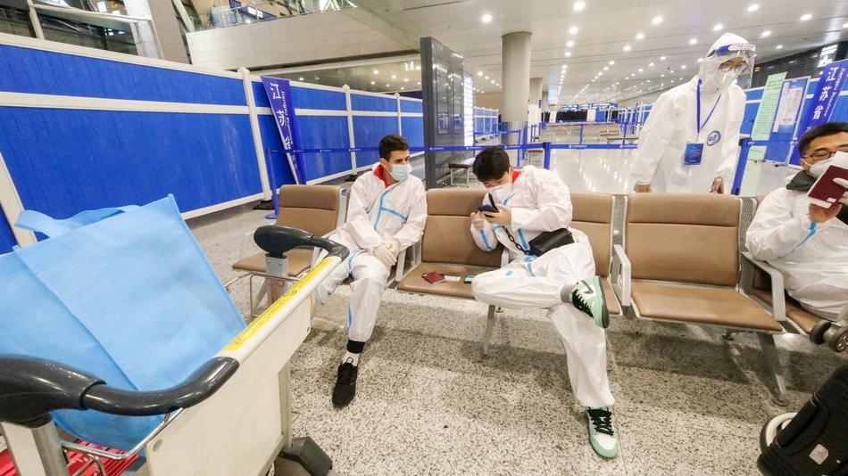 终于回来了!上港结束亚冠抵达上海 将进行两周隔离