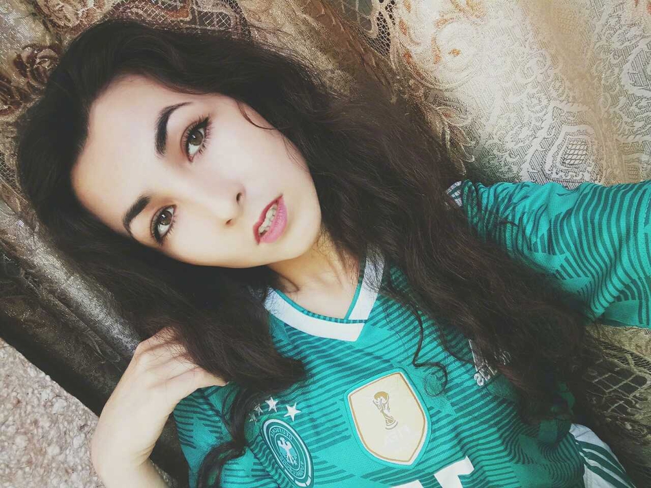 新疆个性美女独爱厄齐尔