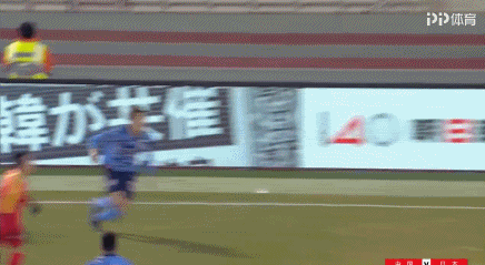 姜至鹏东亚杯爆头日本队员