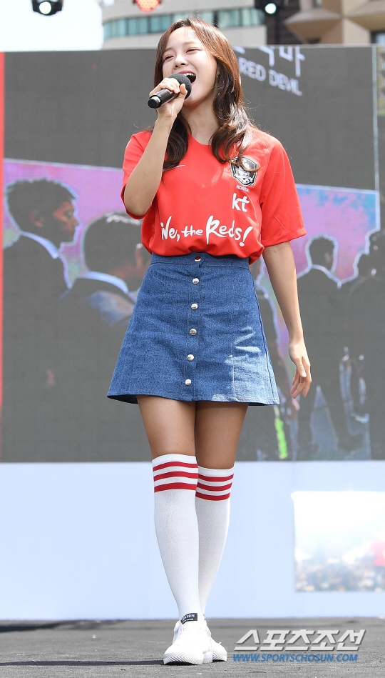 韩国甜美小姐姐助阵世界杯