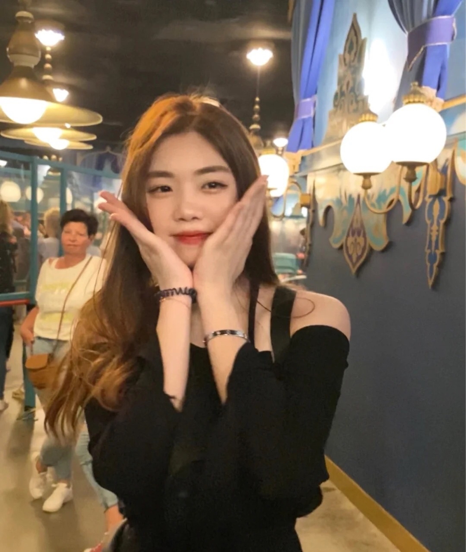 李嗣F姐姐也是神仙颜值 被评像女团成员