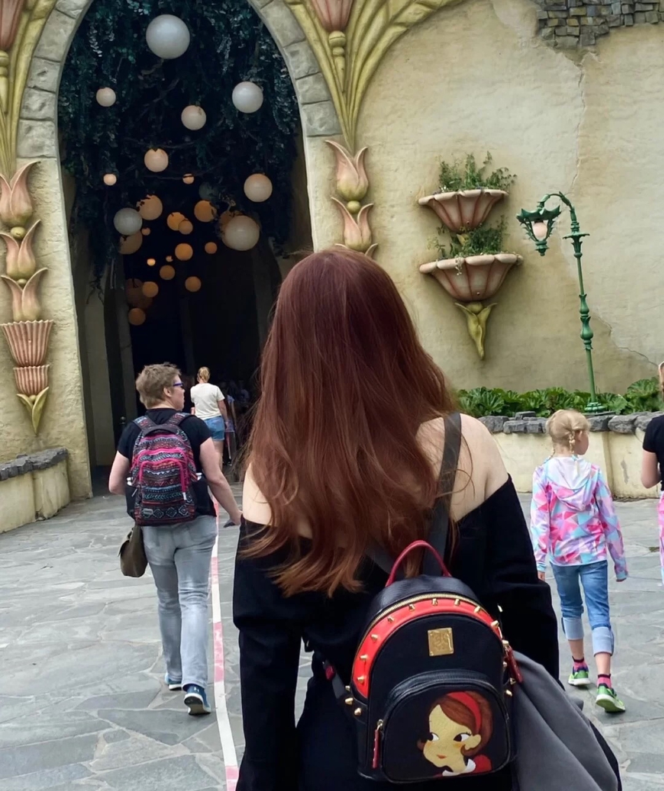 李嗣F姐姐也是神仙颜值 被评像女团成员