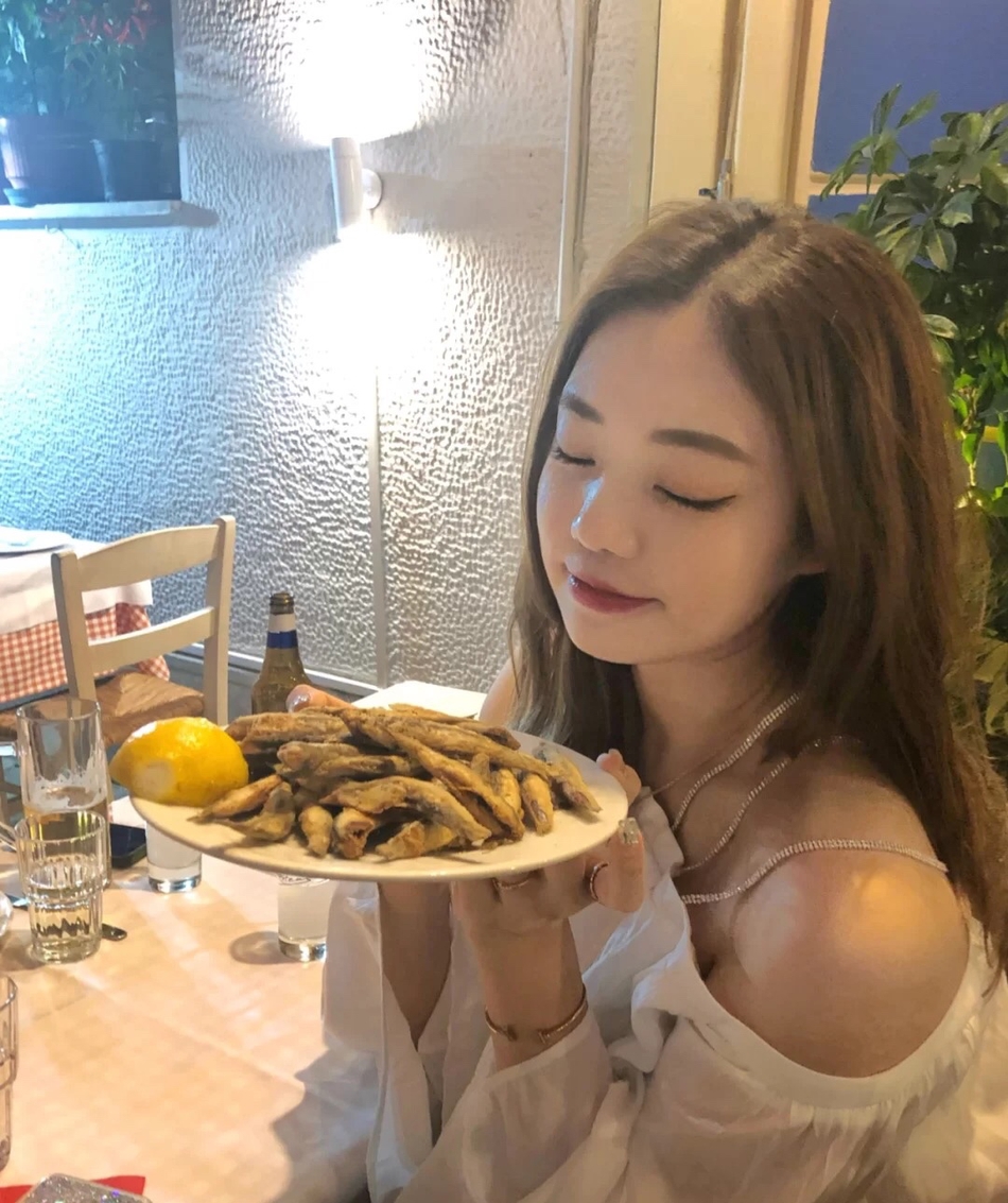 李嗣F姐姐也是神仙颜值 被评像女团成员