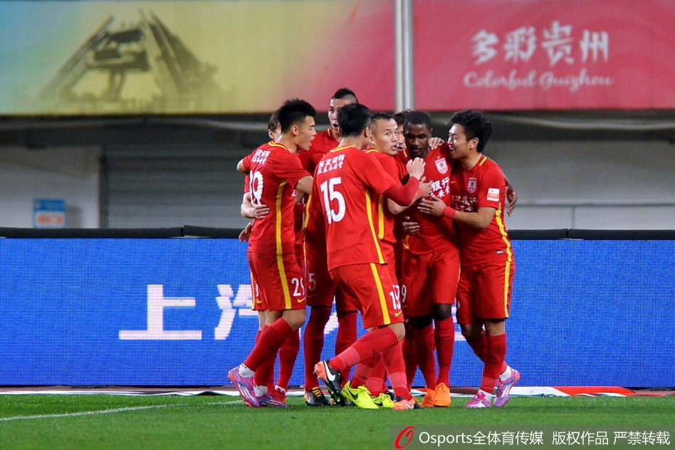 亚泰扩大领先优势