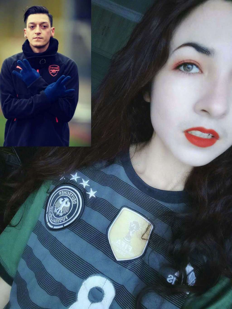 新疆个性美女独爱厄齐尔