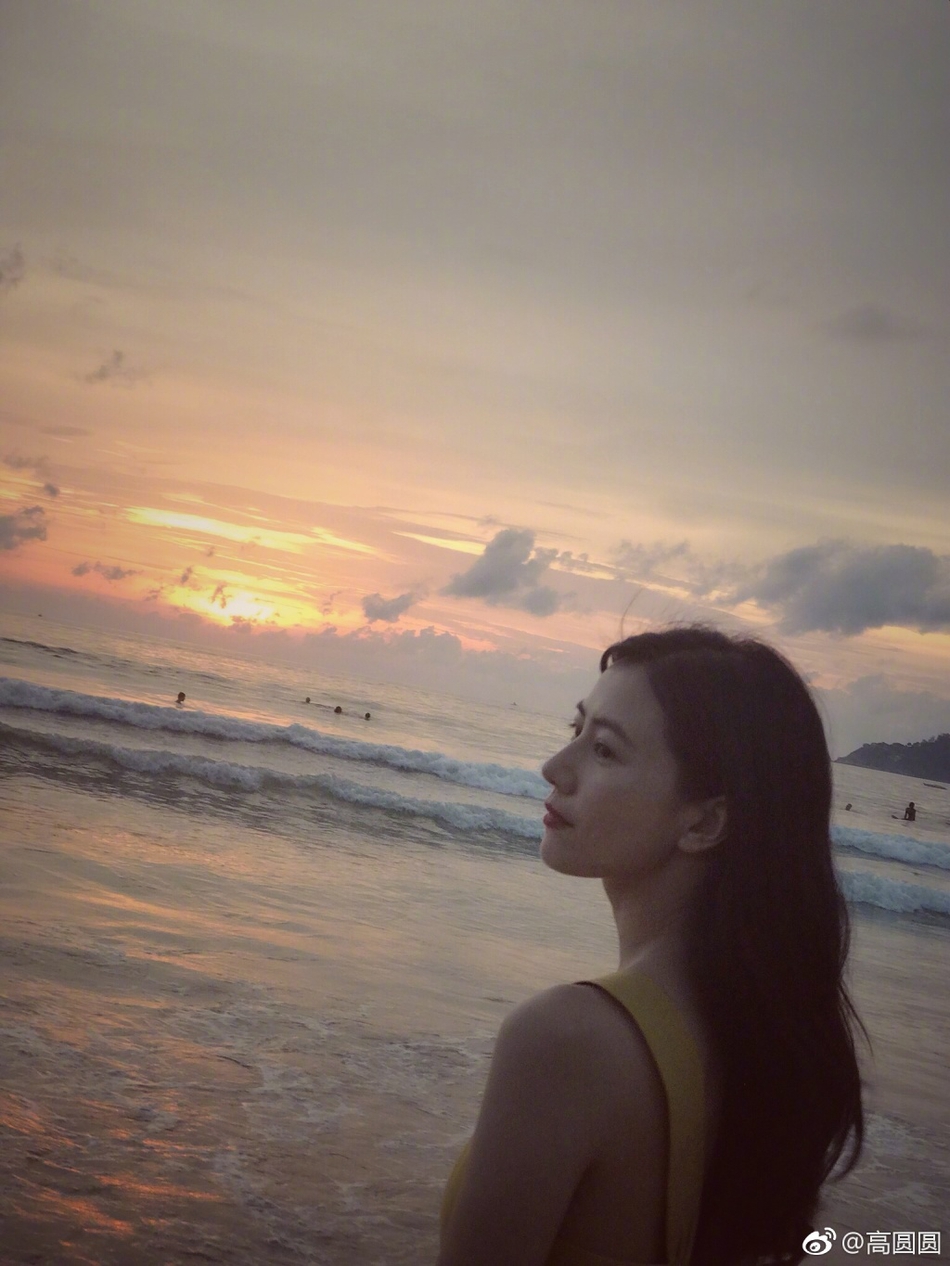 高圆圆宣布怀孕 她曾是国安球迷