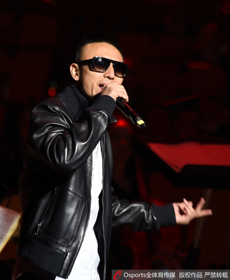 申花音乐会毛剑卿秀rap