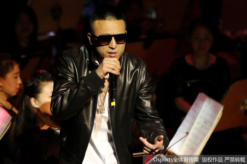 申花音乐会毛剑卿秀rap