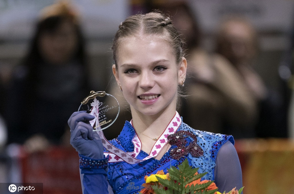 花滑大奖赛特鲁索娃逆天表演刷新两项世界纪录