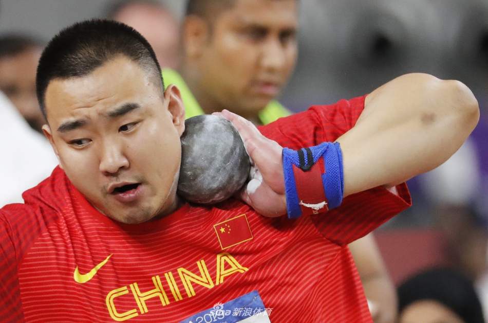 田径亚锦赛男子铅球决赛:吴佳祥获亚军_高清图集_新浪网