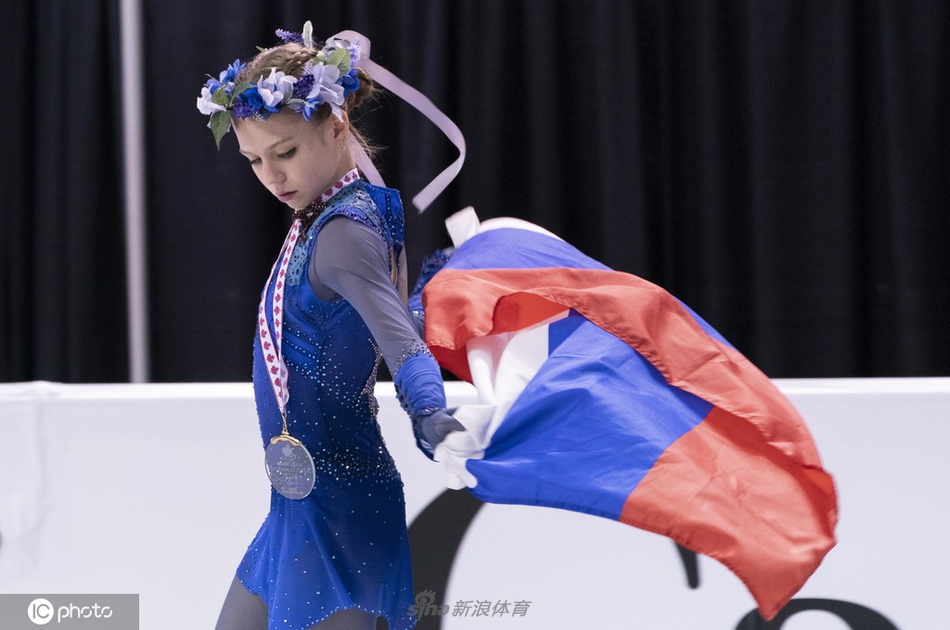花滑大奖赛特鲁索娃逆天表演刷新两项世界纪录