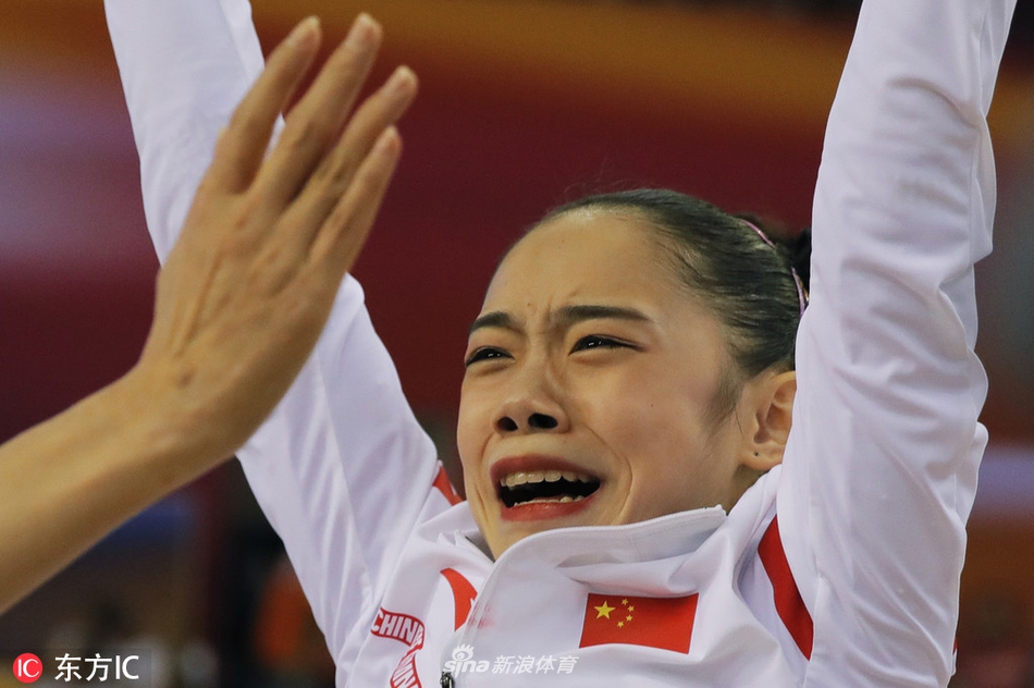 体操世锦赛刘婷婷平衡木封后