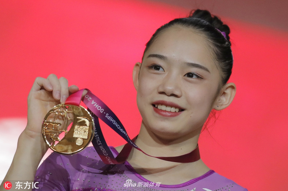 体操世锦赛刘婷婷平衡木封后