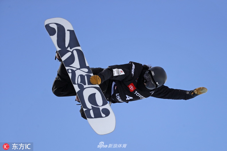 单板滑雪世锦赛U型池蔡雪桐摘银