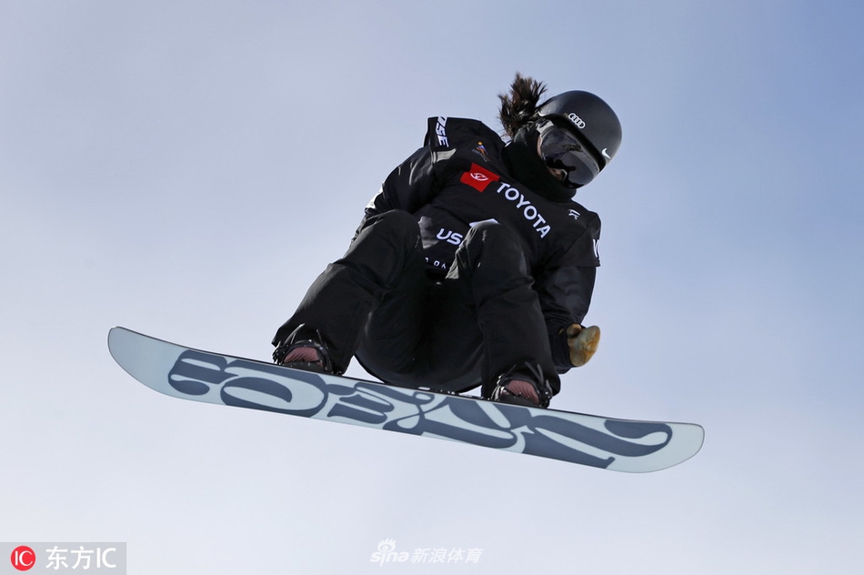 单板滑雪世锦赛U型池蔡雪桐摘银