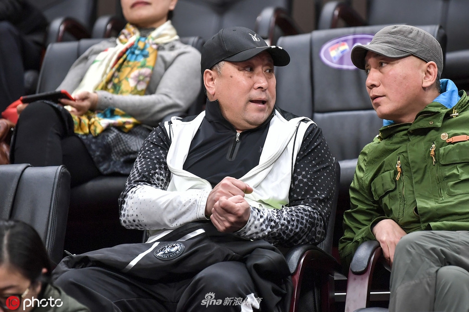 李永波观战CBA半决赛