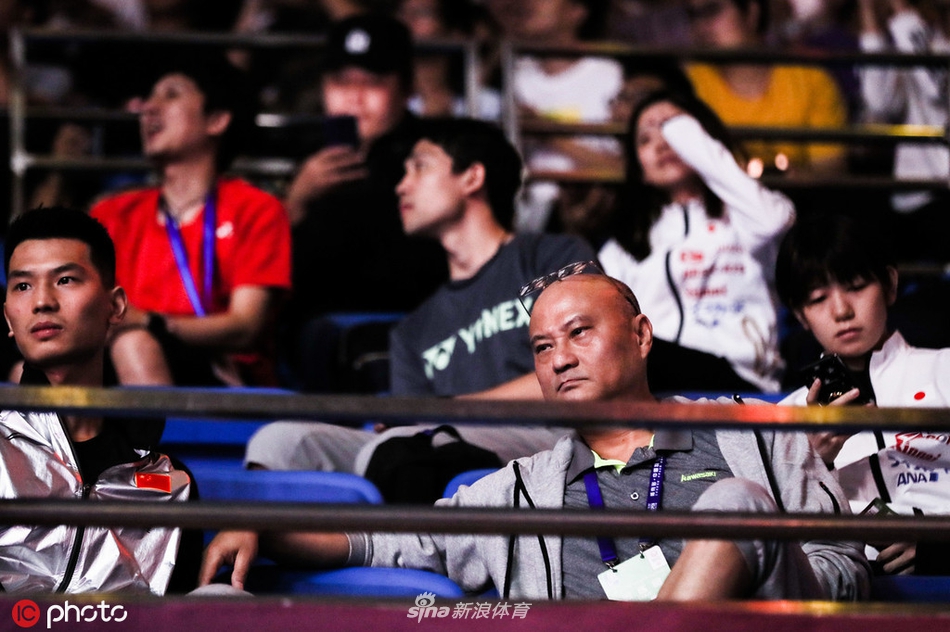 中羽赛男单半决赛：谌龙1-2桃田贤斗