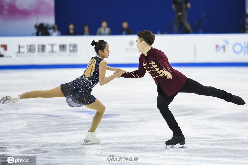 超级杯彭程/金杨双人滑摘金 唐菲遥/杨泳超季军