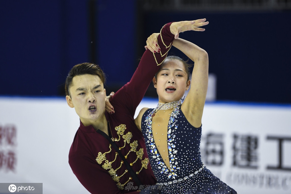 超级杯彭程/金杨双人滑摘金 唐菲遥/杨泳超季军