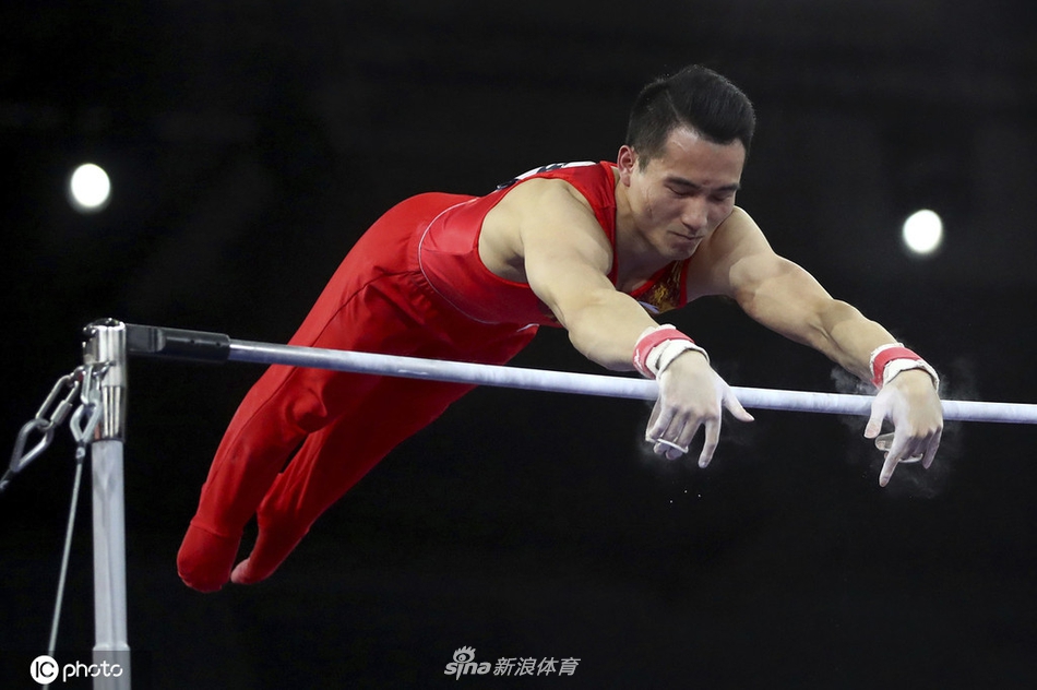 体操世锦赛中国男团暂居资格赛第二