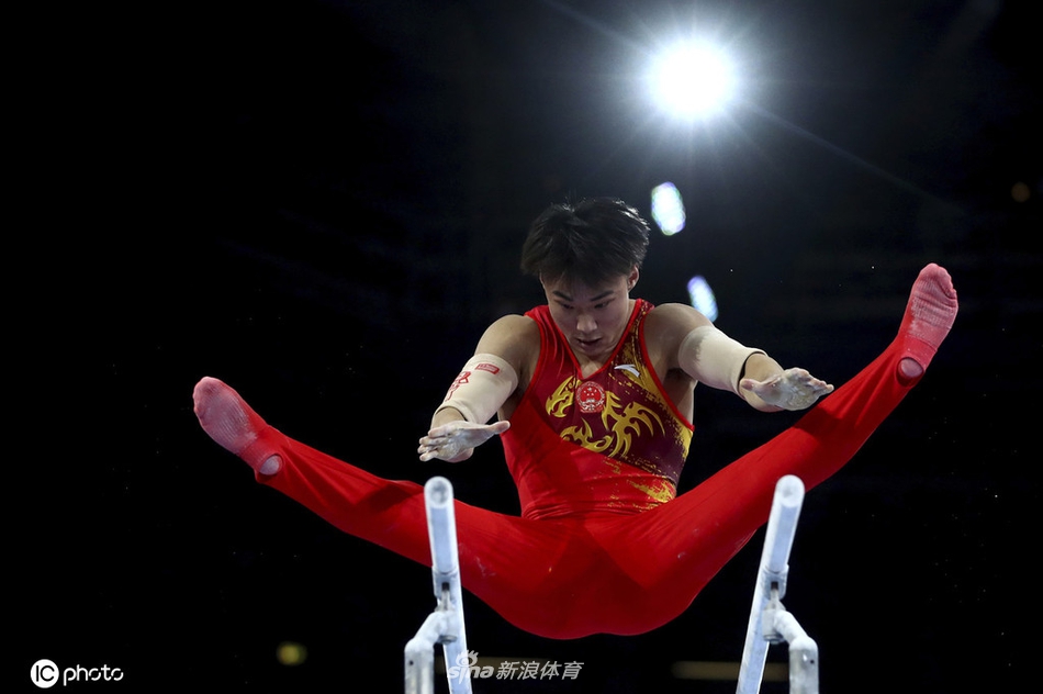 体操世锦赛中国男团暂居资格赛第二