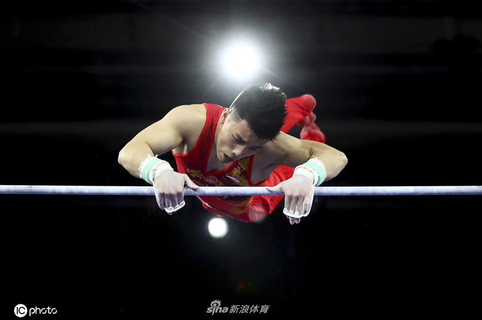 体操世锦赛中国男团暂居资格赛第二