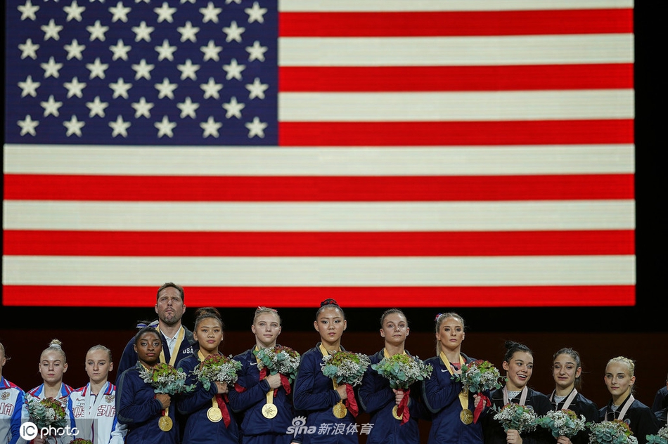 体操世锦赛美国女团夺冠