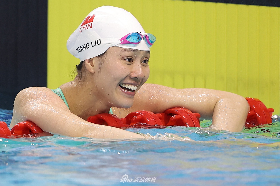 争霸赛刘湘女子50米自由泳逆转夺冠