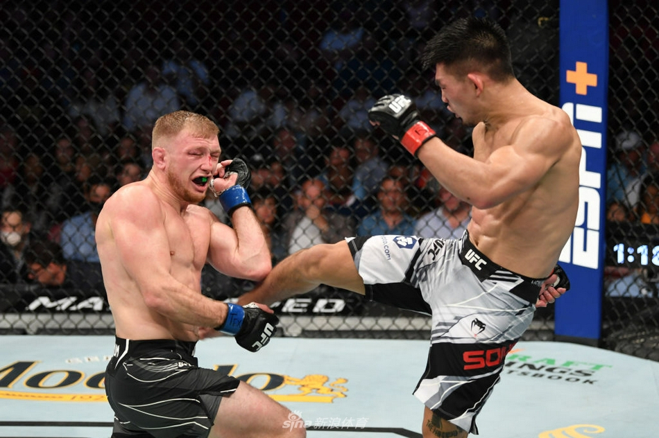 UFC宋亚东险胜凯西-肯尼