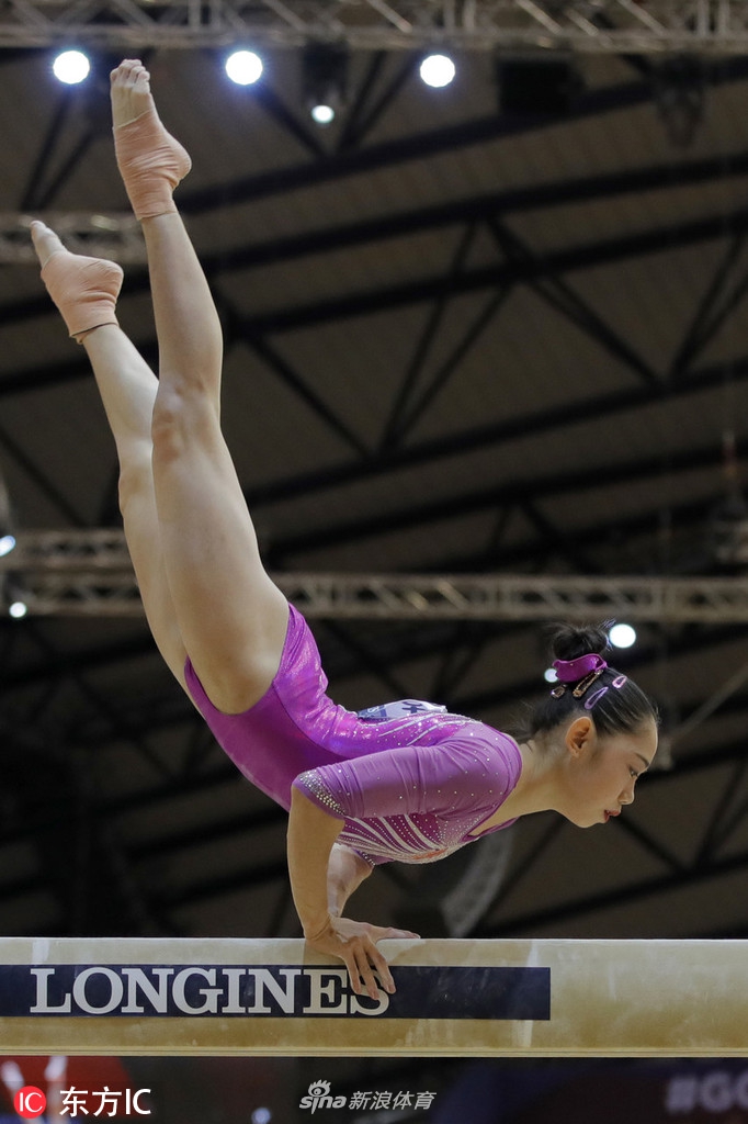 体操世锦赛刘婷婷平衡木封后
