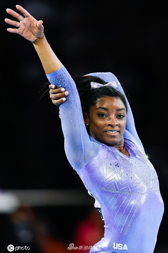 体操世锦赛拜尔斯自由体操折桂 五金收官