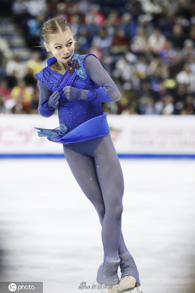 花滑大奖赛特鲁索娃逆天表演刷新两项世界纪录