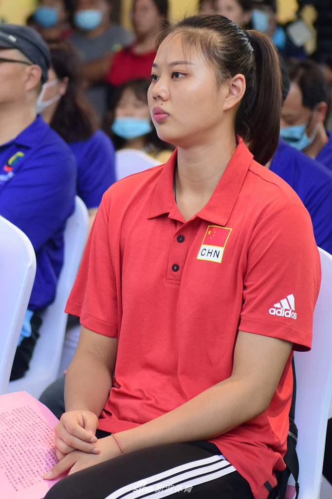 中国女排体育文化展开幕 龚翔宇助阵